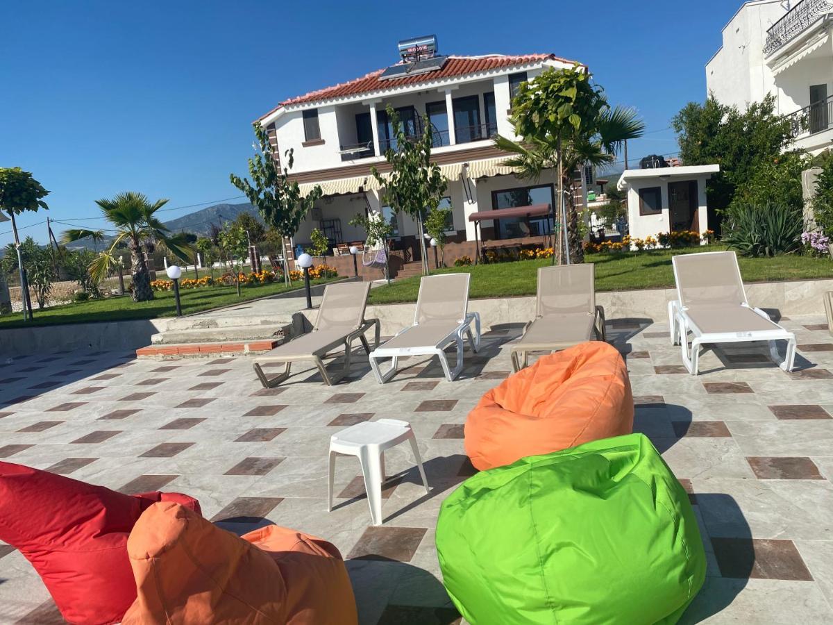 Guest House Costa 1 Karianí Dış mekan fotoğraf